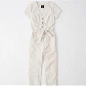 ABERCROMBIE CREAM BOILERSUIT
